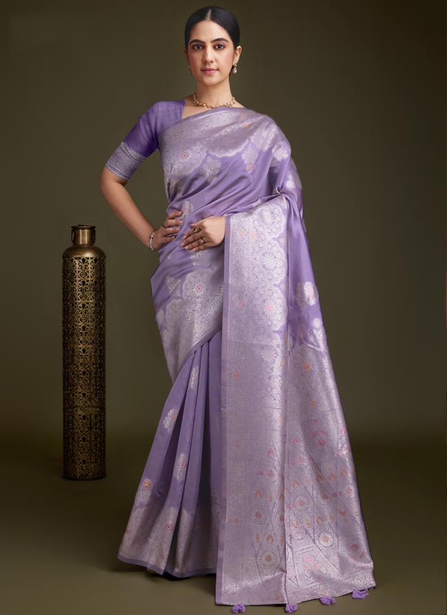 Soft Silk Lavender Traditional Wear Zari Weaving Saree